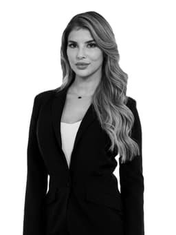 Farrah Mia